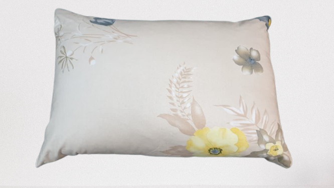 بالش پر و پشم سفید